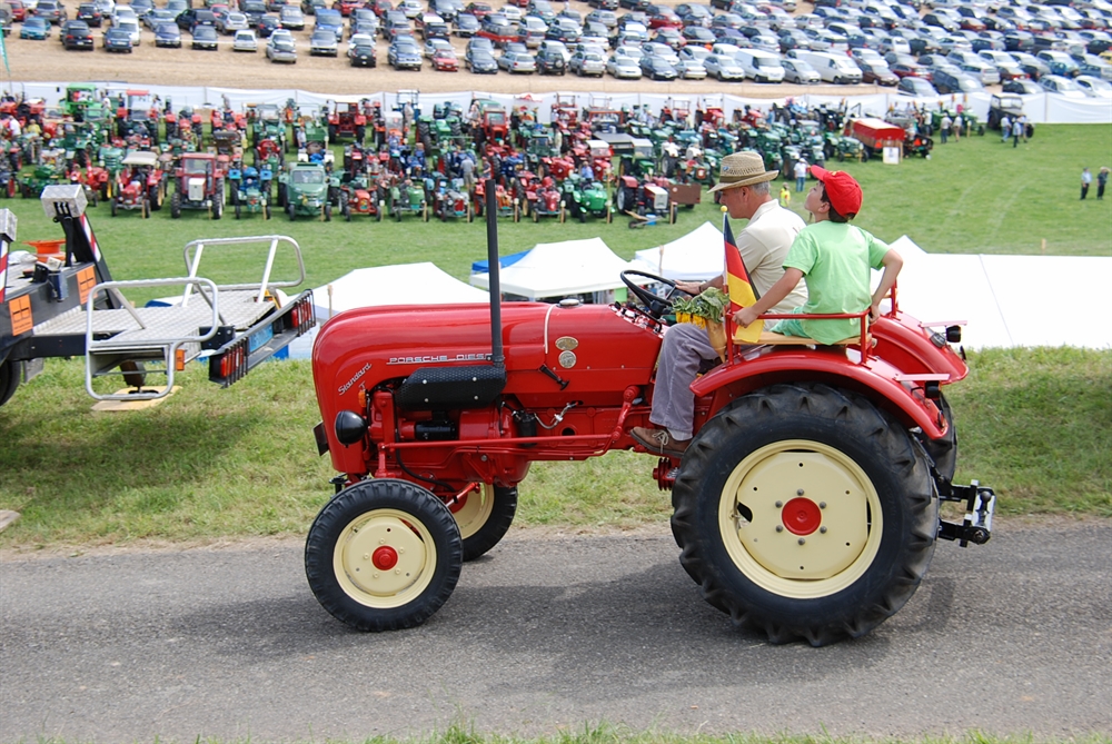 Landmaschinen Oldtimer-Treffen Effingen 2014 | Neue Fricktaler Zeitung